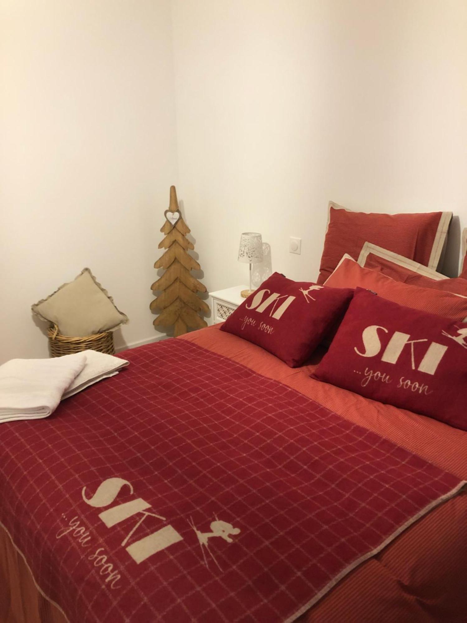 Appartement Aux Pieds Des Pistes De Ski Laveissière Extérieur photo